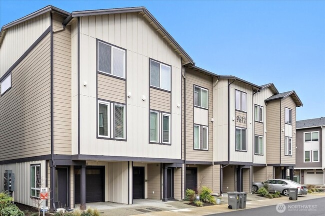 Building Photo - 9612 19th Ave SE