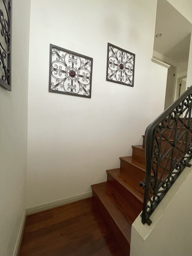 Building Photo - 8819 Caminito Sueno