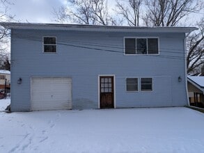 Building Photo - Three bedroom home in McDonald PA