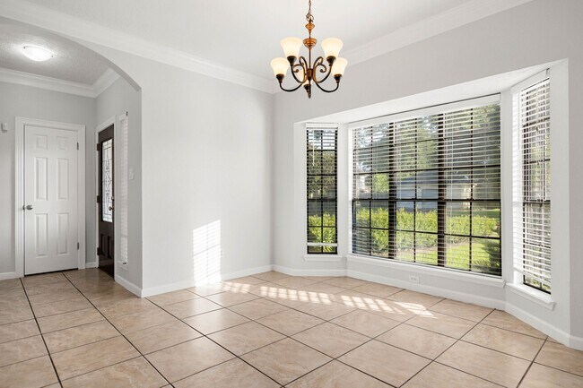 Building Photo - 15526 Cabildo Dr
