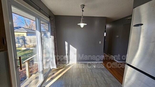 Building Photo - 1617 Flag Ave N