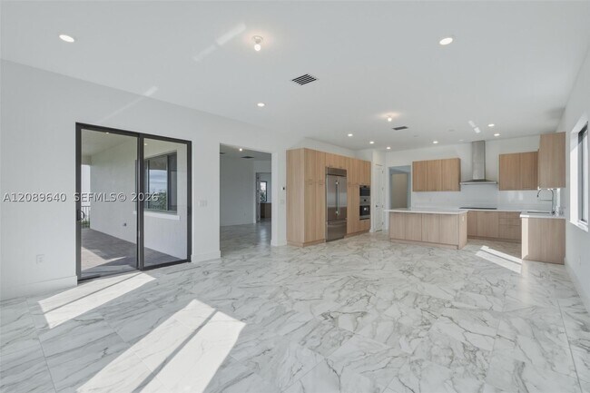 Building Photo - 9475 Magnus 0