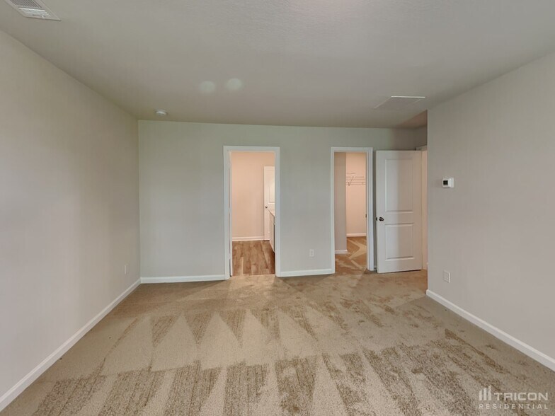 Building Photo - 844 Athens Ln