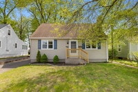 Building Photo - 305 Slater Rd