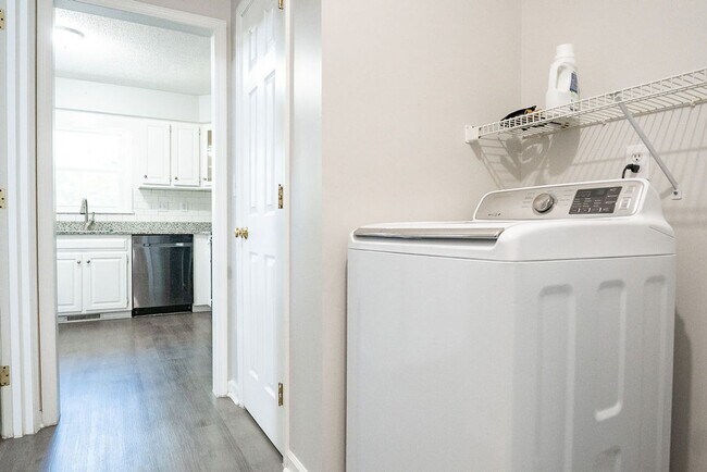 Building Photo - Spacious 3BR on Oversized Fenced Lot | GREAT PRICE!