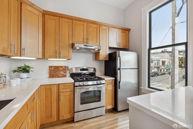 Building Photo - 3091 California St