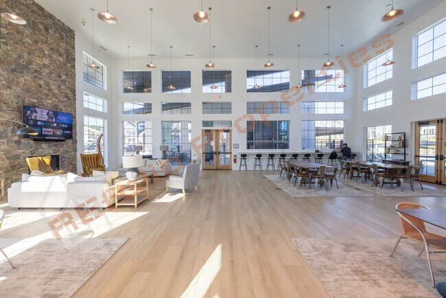 Building Photo - 813 Basswood Gln Trl