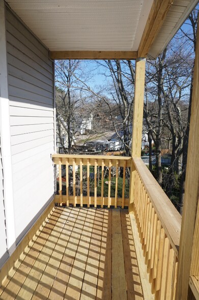 Building Photo - 41 Hovenden Ave