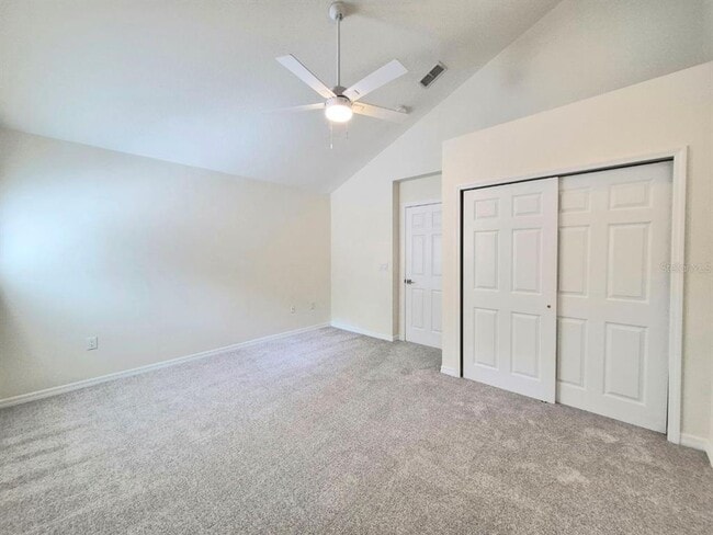 Building Photo - 2214 Green Oaks Ln