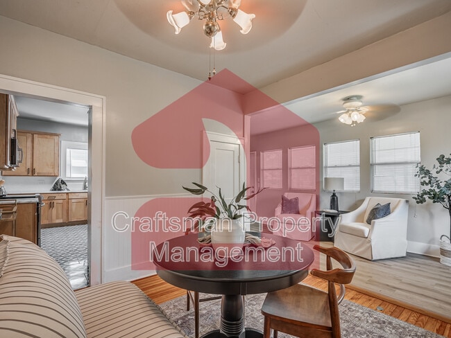 Building Photo - 1501 Gladstone Terrace