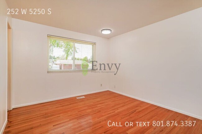 Building Photo - 252 W 5250 S