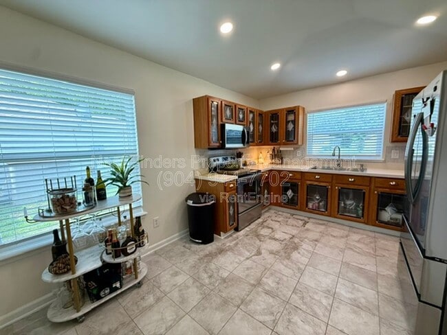 Building Photo - 349 Melissa Ray Dr