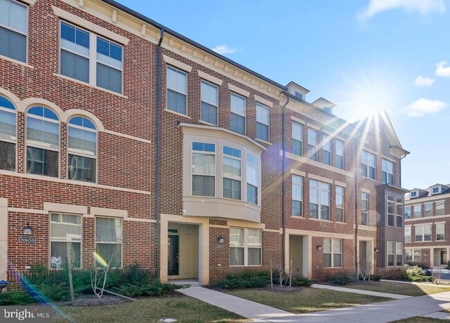 Building Photo - 20661 Newcomb Ter