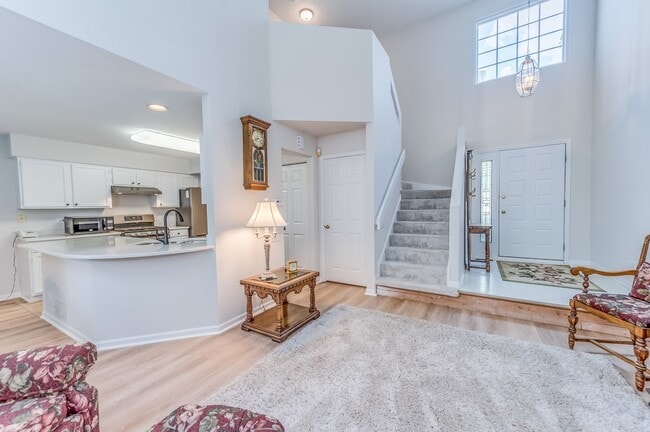 Building Photo - 1108 Wickfield Ct