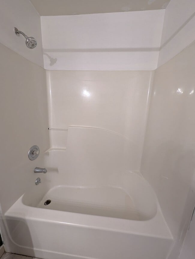 Building Photo - Minutes from Plaza Midwood/Uptown!  Belmon...