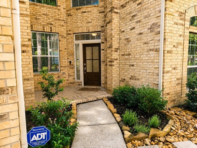Building Photo - 98 W Knightsbridge Dr