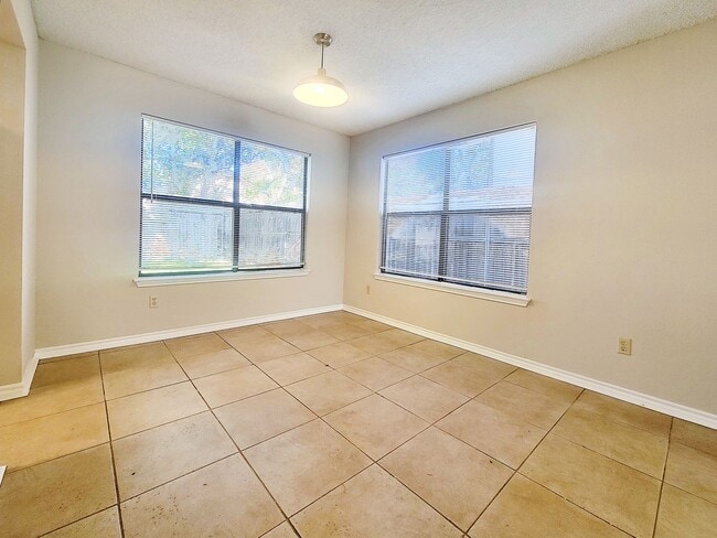 Building Photo - 8708 Coastal Dr