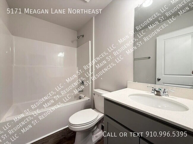 Building Photo - 5171 Meagan Ln NE