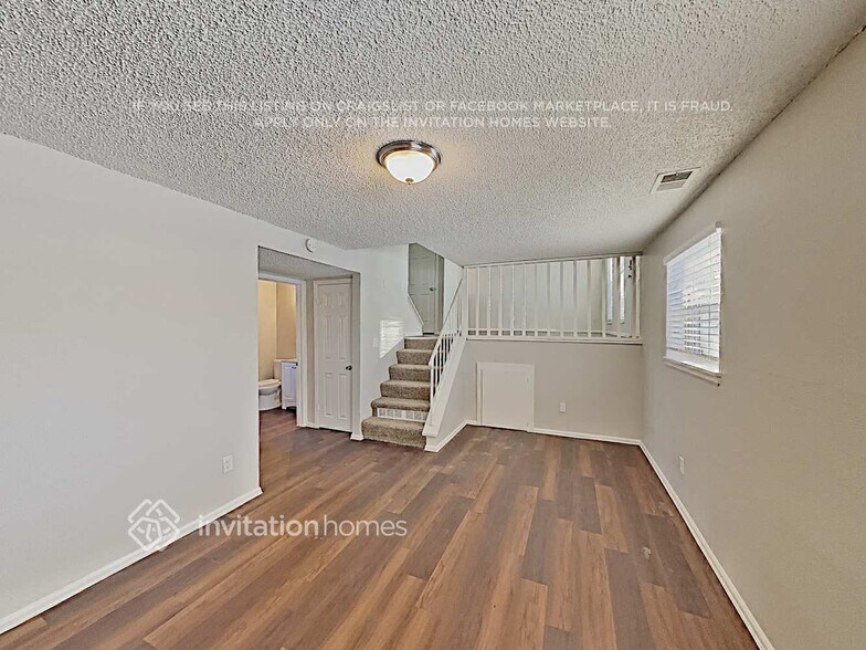Building Photo - 1656 Cottonwood St