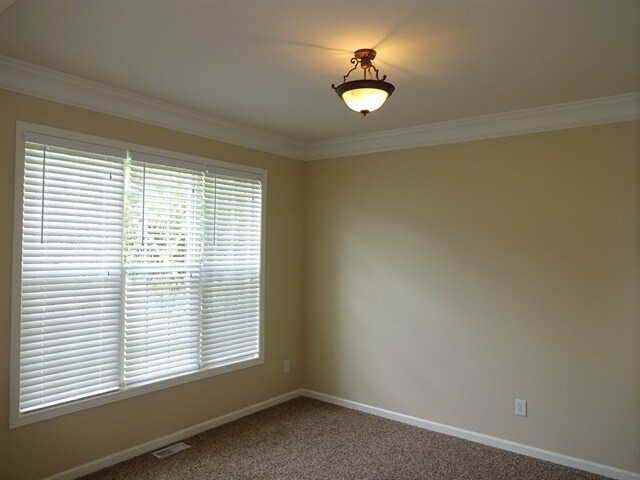 Building Photo - 3222 Thornecreek Dr