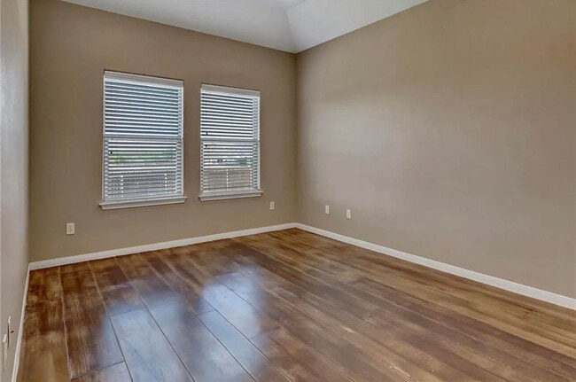 Master - 107 Stockton Family Ct