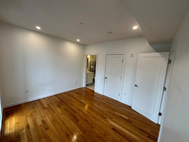 Building Photo - 49 Rogers St