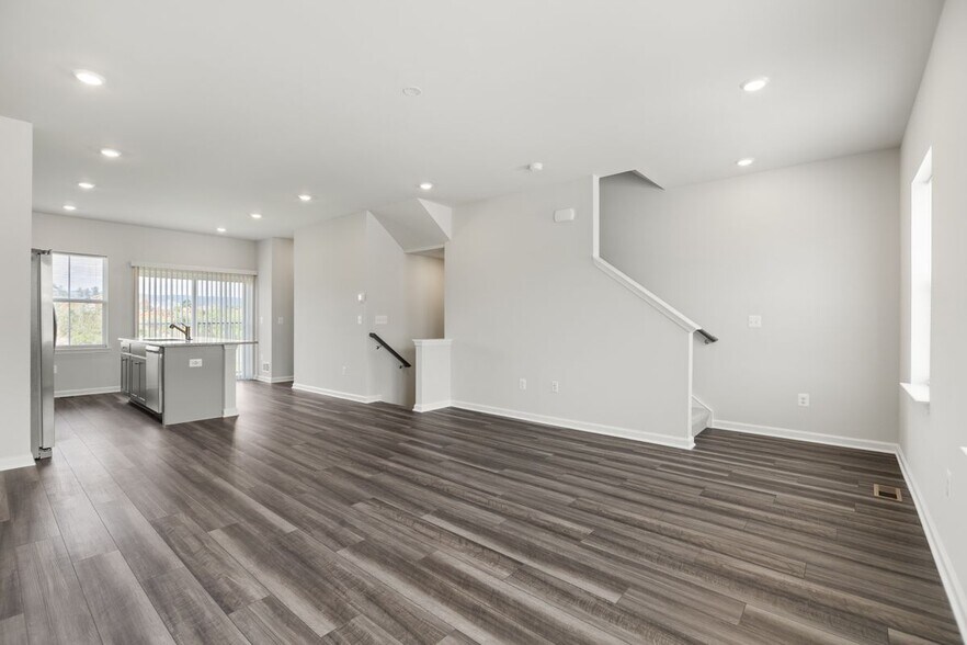 Building Photo - 105 Milburn Dr