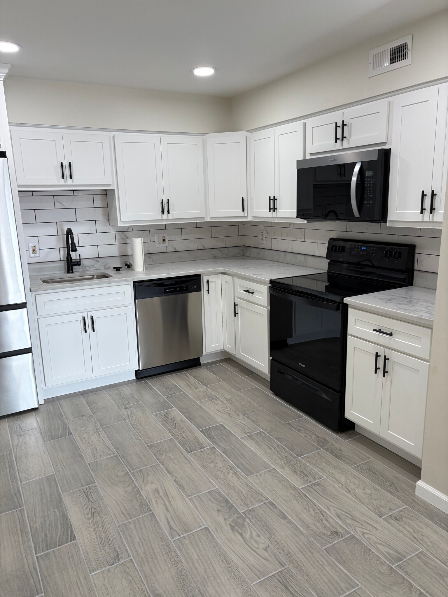 Building Photo - 4334 Arrow Tree Dr