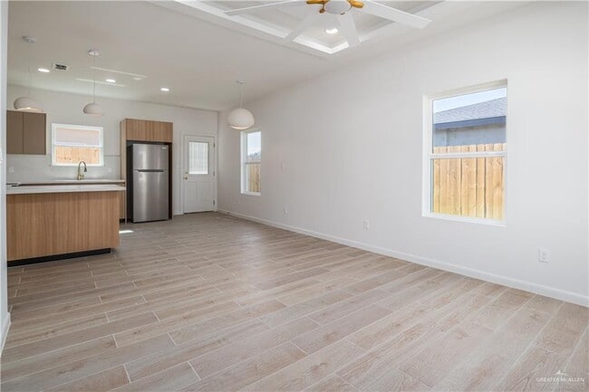 Building Photo - 2709 Brookside Bend St