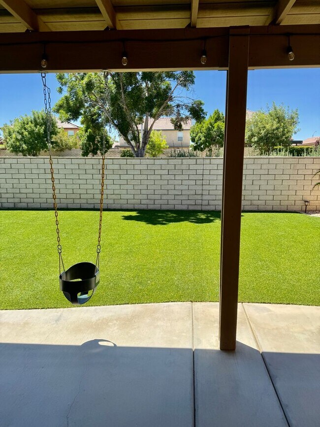Building Photo - UPGRADED VICTORVILLE HOME
