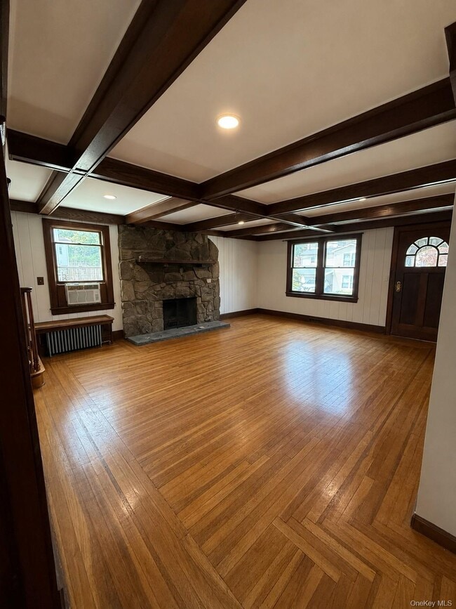Building Photo - 12 Sebago Rd