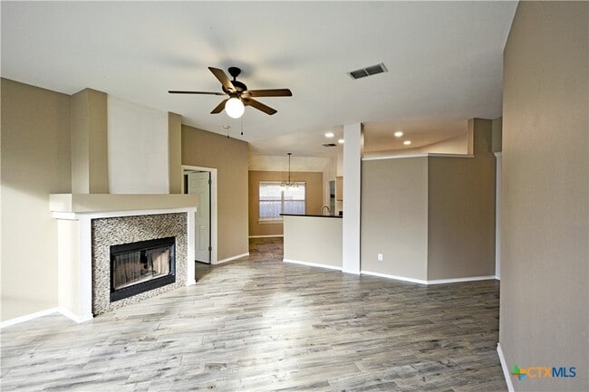 Building Photo - 1180 Berry Creek Dr