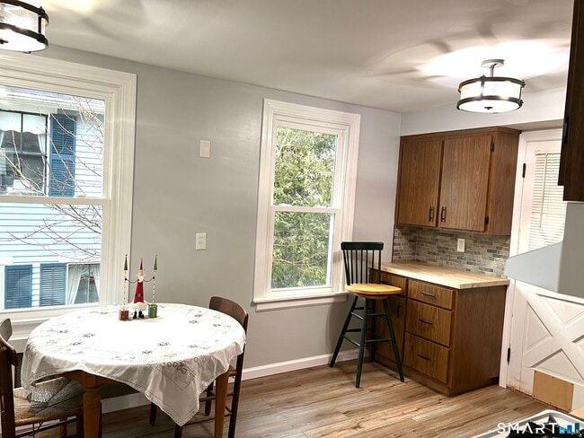 Building Photo - 130 Platt Ave