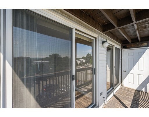 Building Photo - 11 Gibbs St