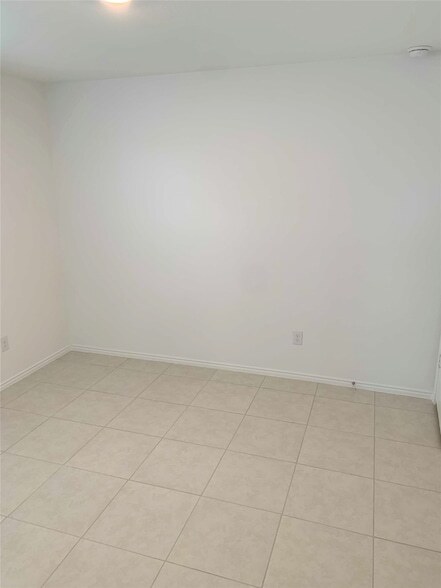 Building Photo - 14841 Firerock Rd