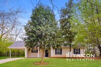 Building Photo - 15 Meeler Dr