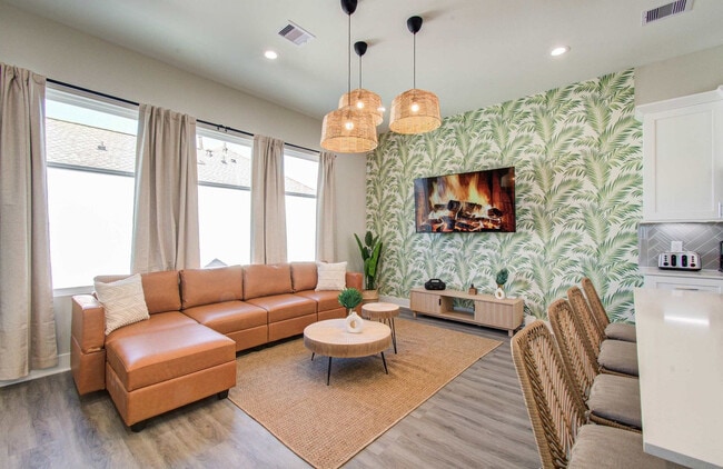 Building Photo - 8320 Curry Rd