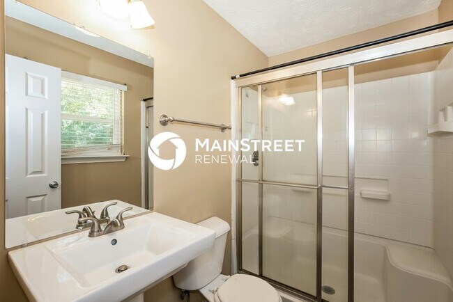 Building Photo - 3 Bedroom Pet-Friendly Home in Conyers, GA with Main Street Renewal