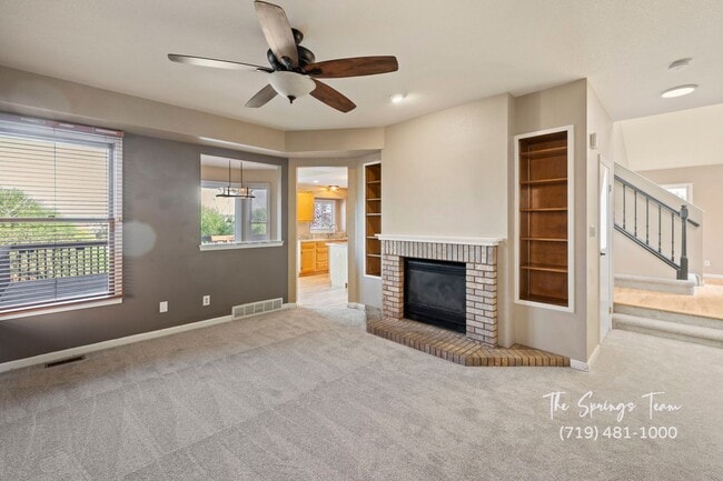 Building Photo - SPECTACULARLY HUGE 6BD HOME with PANORAMIC MOUNTAIN VIEWS - Security Deposit Waiver Available