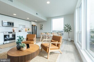 Building Photo - 1130 N Delaware Ave