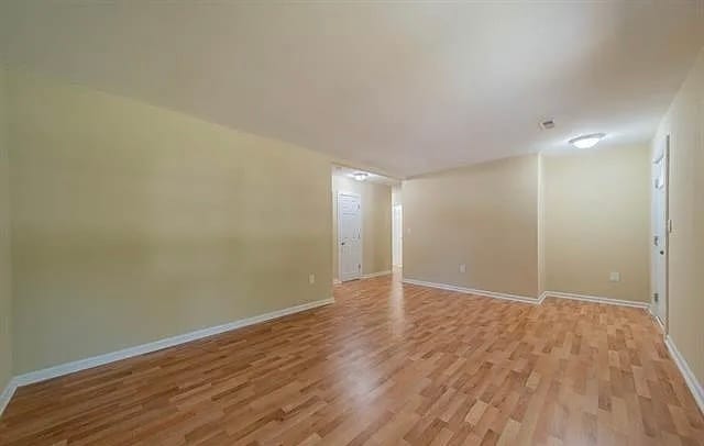 Building Photo - 2814 Meadowcliff Dr