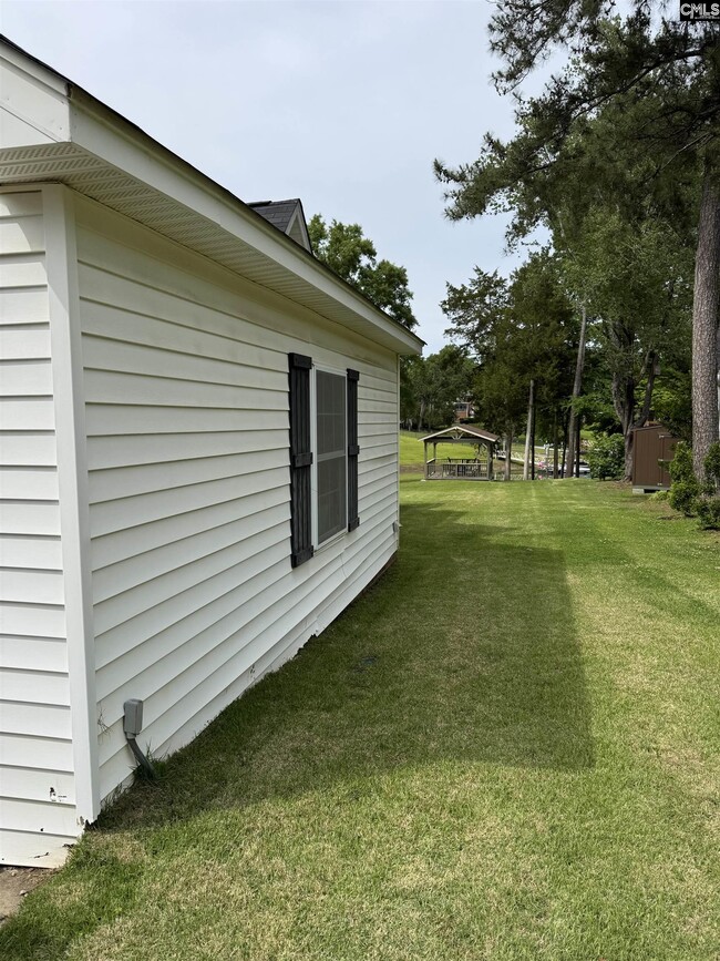 Building Photo - 119 Waxhaws Trce