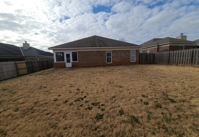 Building Photo - 9016 Scottsdale Ct