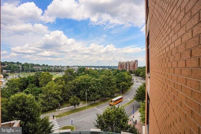 Building Photo - 2720 S Arlington Mill Dr