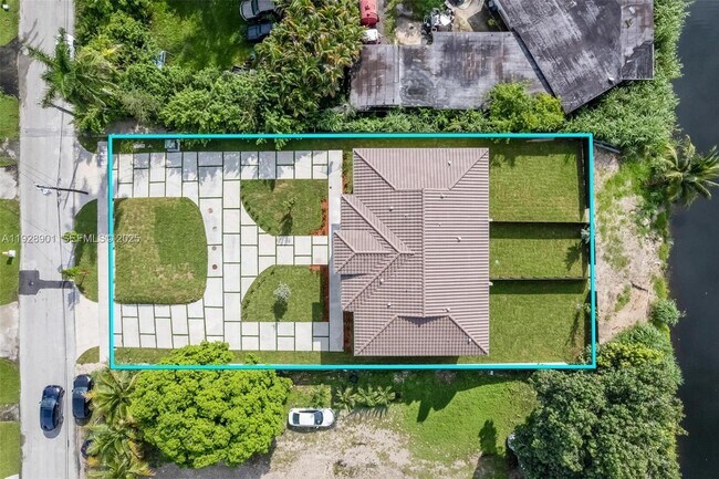 Building Photo - 1962 NW 107th St