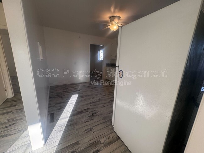 Building Photo - 801 Wainwright St