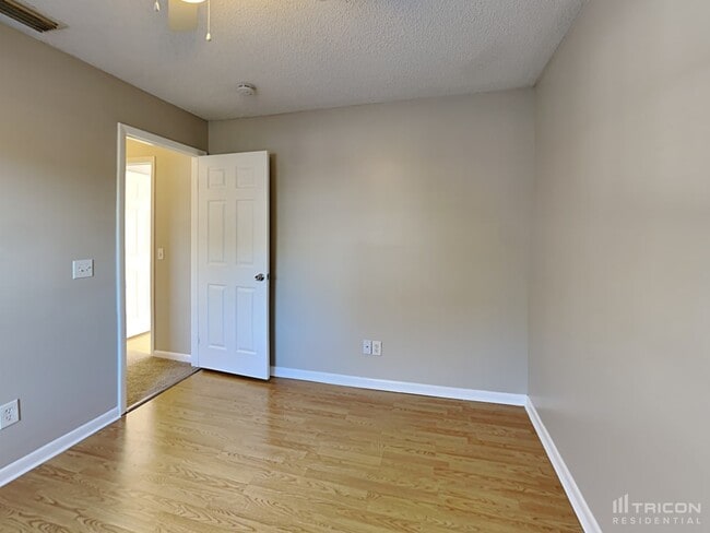 Building Photo - 4513 Cabbage Palm Dr