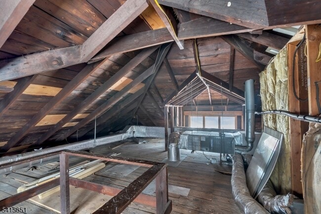 Building Photo - 323 Van Houten Ave