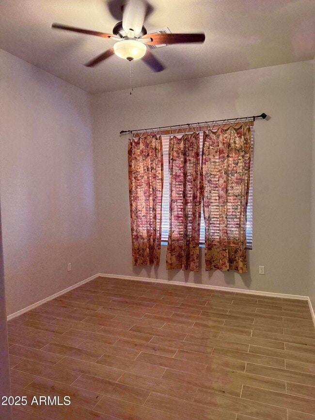 Building Photo - 10453 E Pine Valley Dr