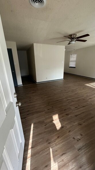 Building Photo - 3611 Barry Ave